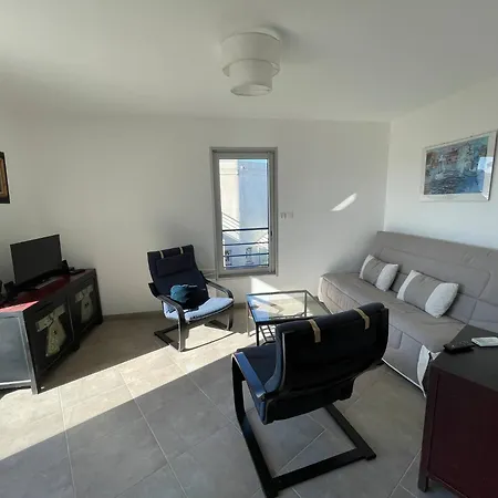 Sete, 4 Etoiles Avec Piscine A Deux Pas De La !